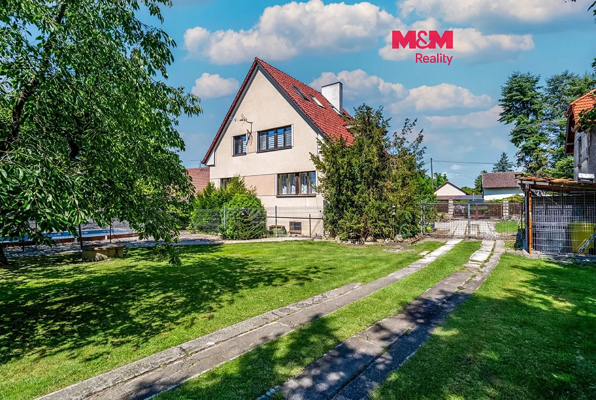 Prodej rodinného domu 190 m², pozemek 4604 m²